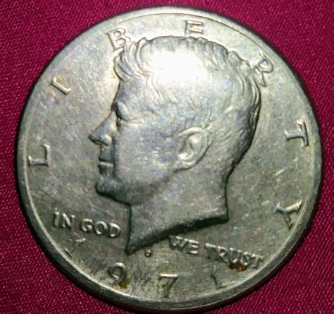 Key Takeaways. . What makes a 1971 kennedy half dollar rare